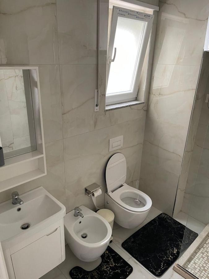 Twentysix Apartment Shkodër Buitenkant foto