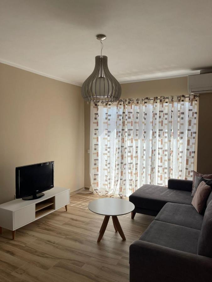 Twentysix Apartment Shkodër Buitenkant foto