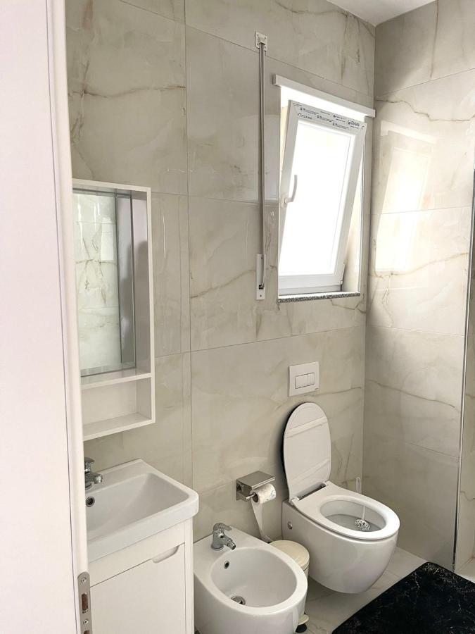Twentysix Apartment Shkodër Buitenkant foto